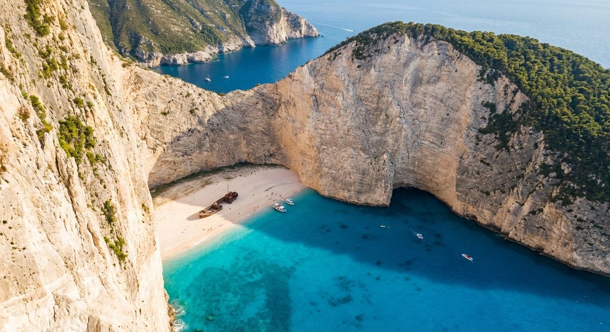 Zakynthos – Navagio Beach und Meeresschildkröten